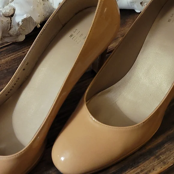 Stuart Weitzman Hummus Aniline Patent Leather Pumps Rounded Toe - Picture 4 of 15